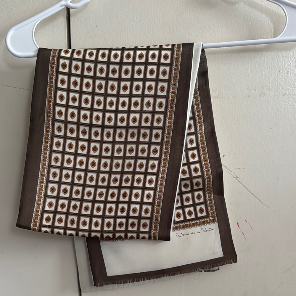 Oscar de la Renta Brown and Cream Scarf
